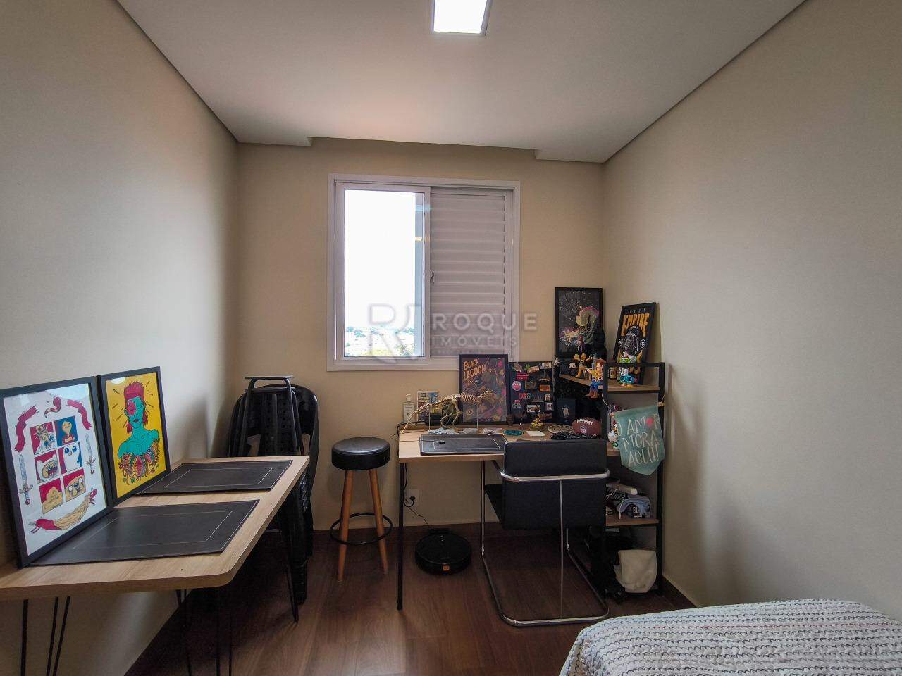 Apartamento à venda no bairro Vila Camargo: DORMITÓRIO