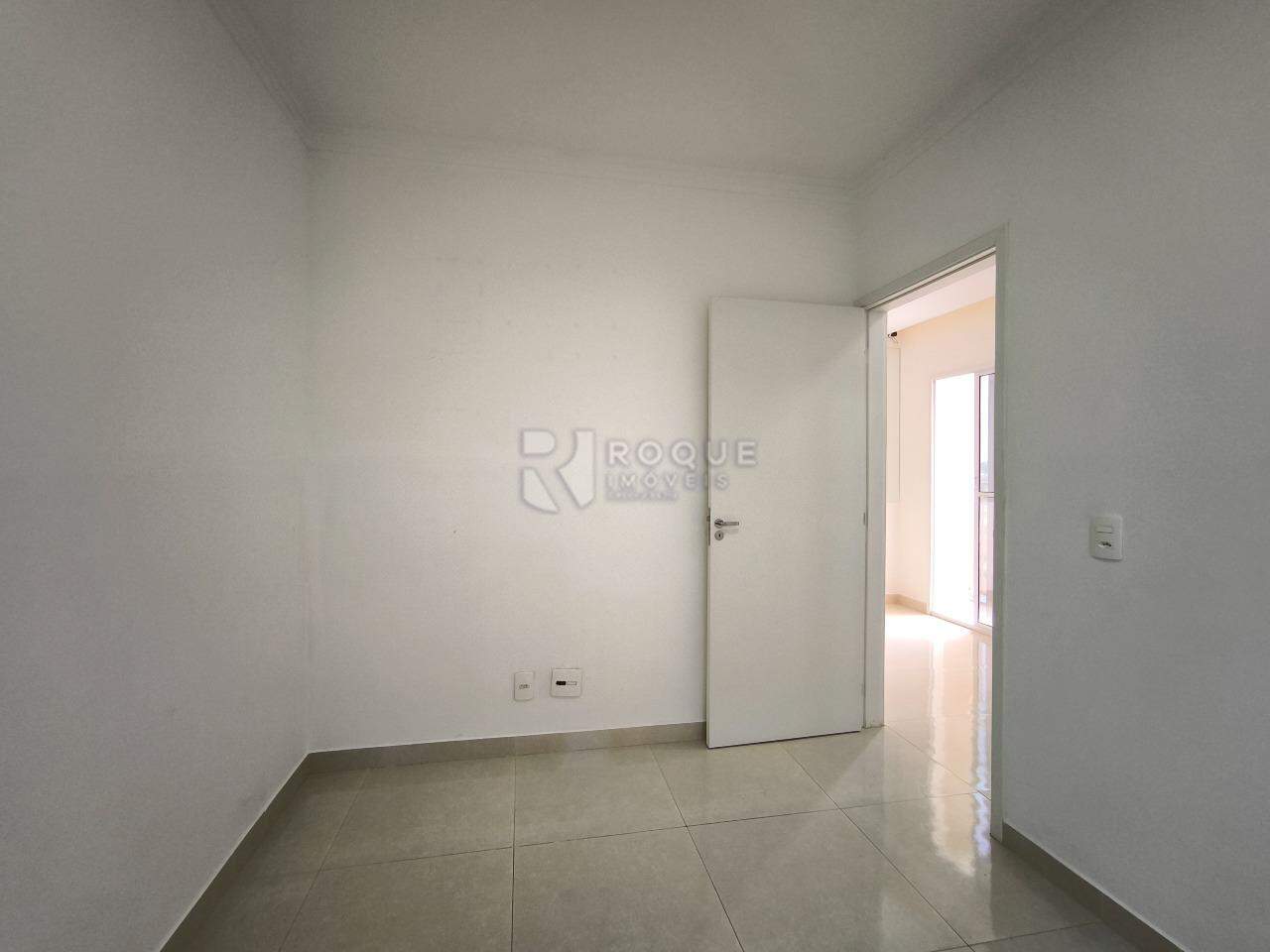 Apartamento à venda no bairro Vila Camargo: DORMITÓRIO