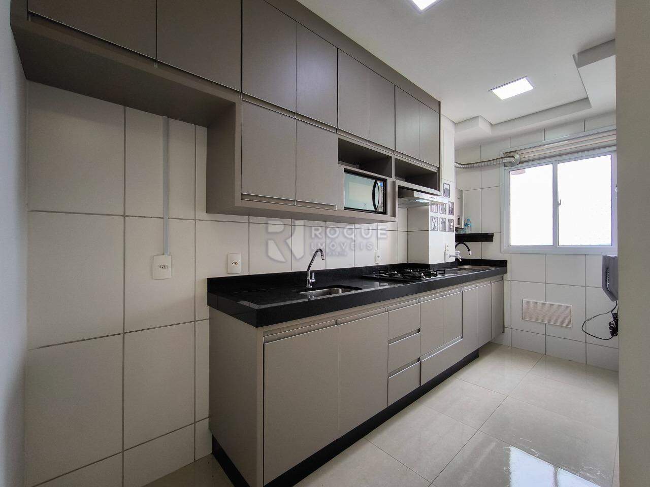 Apartamento à venda no bairro Vila Camargo: COZINHA