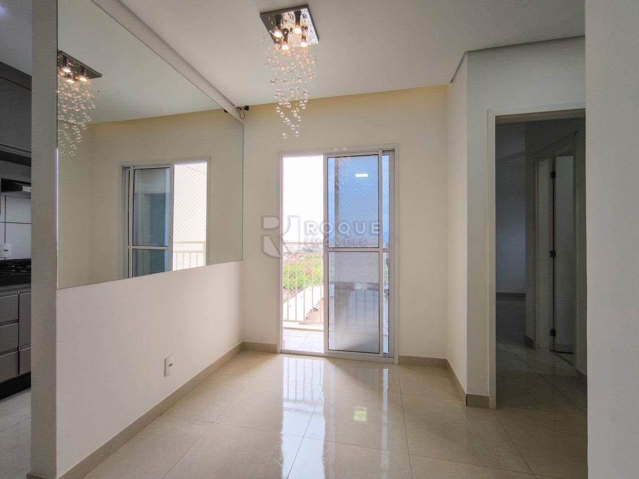 Apartamento à venda no bairro Vila Camargo: SALA DE ESTAR