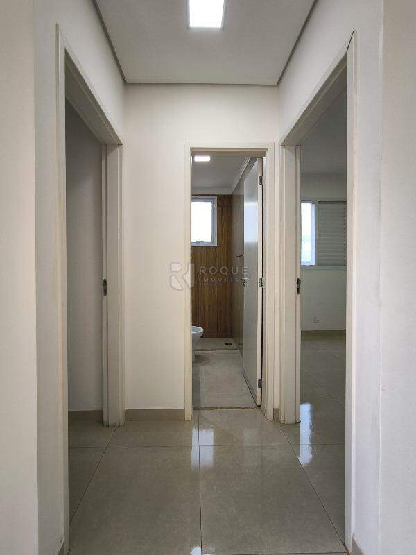 Apartamento à venda no bairro Vila Camargo: ÁREA DE CIRCULAÇÃO