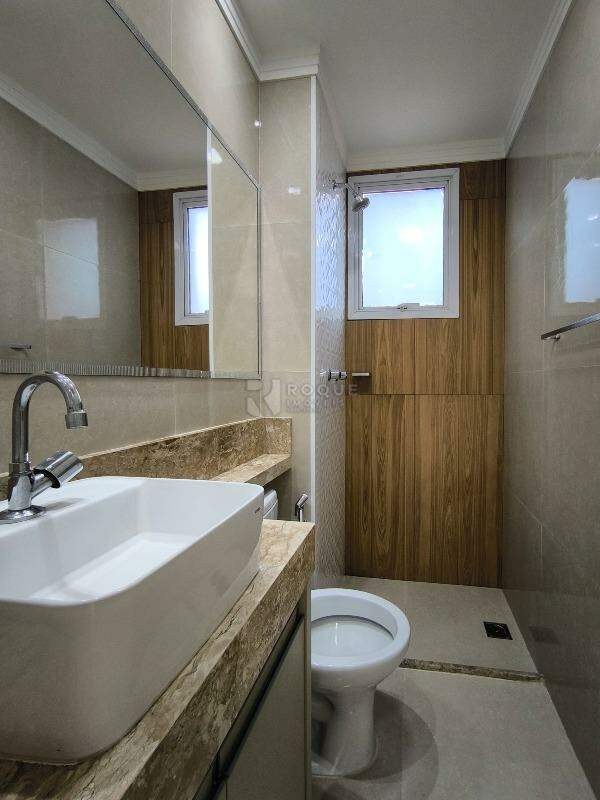Apartamento à venda no bairro Vila Camargo: BANHEIRO SOCIAL