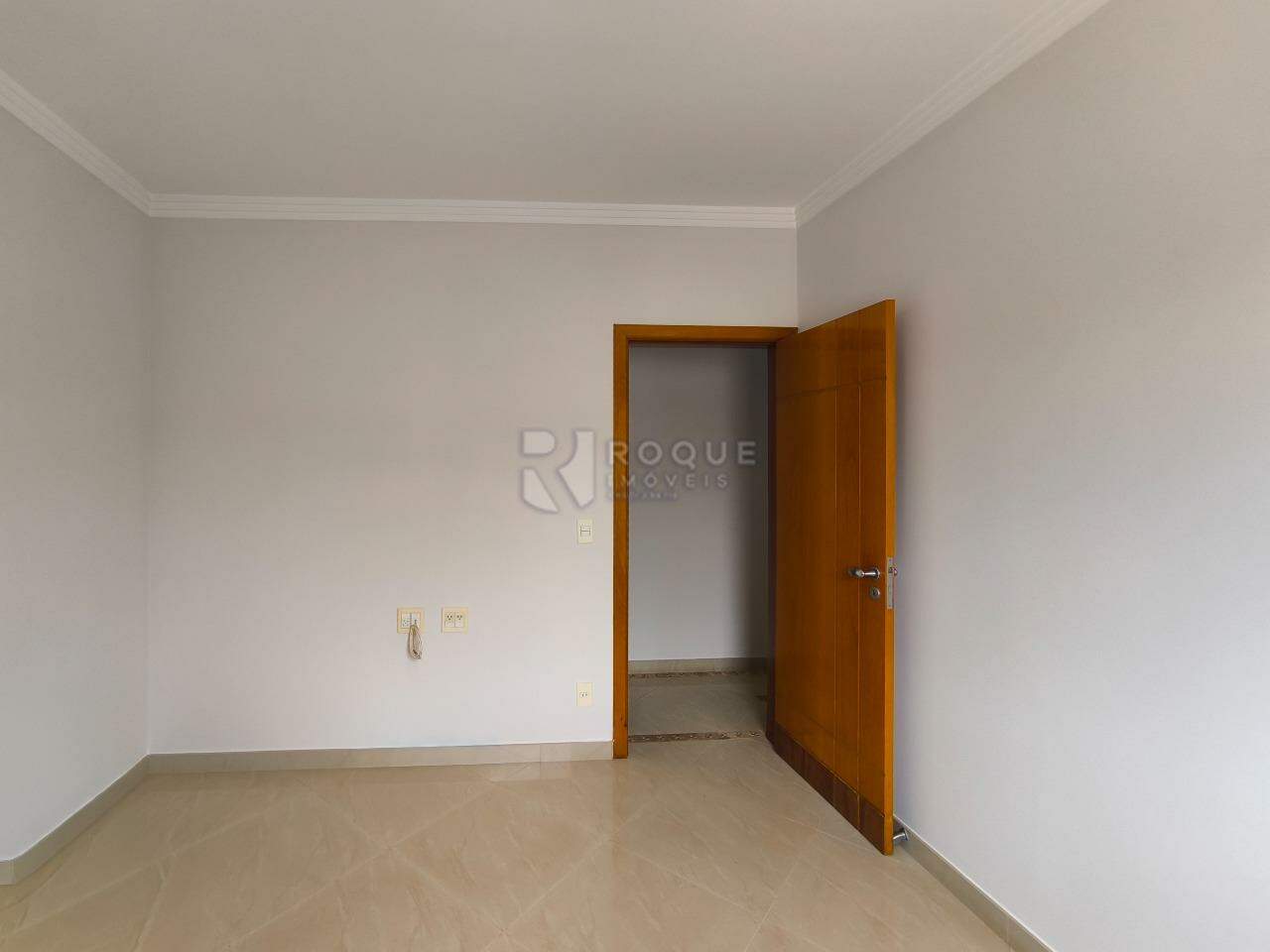 Casa em condomínio à venda no bairro Parque Residencial Roland: DORMITÓRIO 1