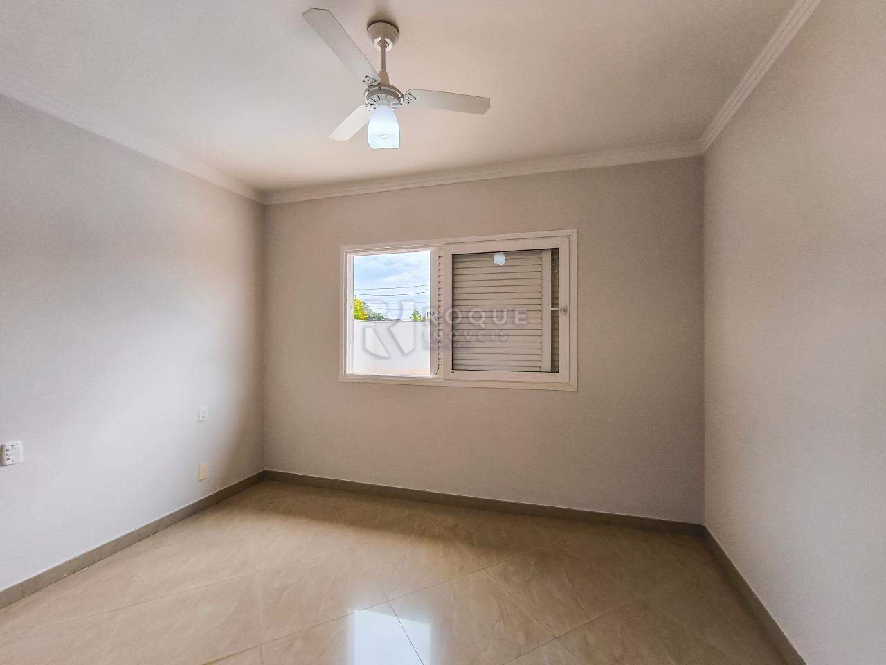 Casa em condomínio à venda no bairro Parque Residencial Roland: DORMITÓRIO 2