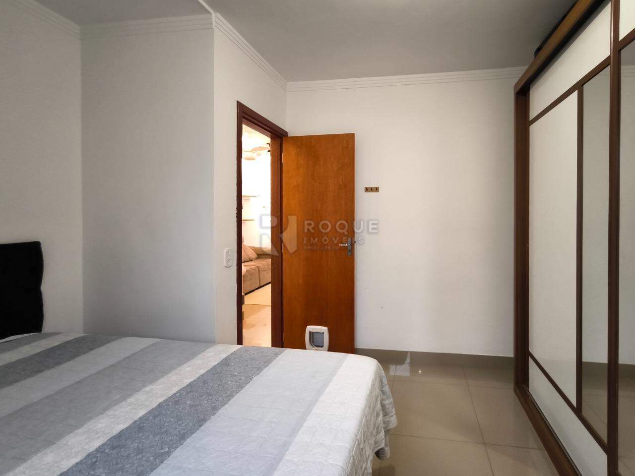 Casa em condomínio à venda no bairro Residencial Itamaracá: DORMITÓRIO 1