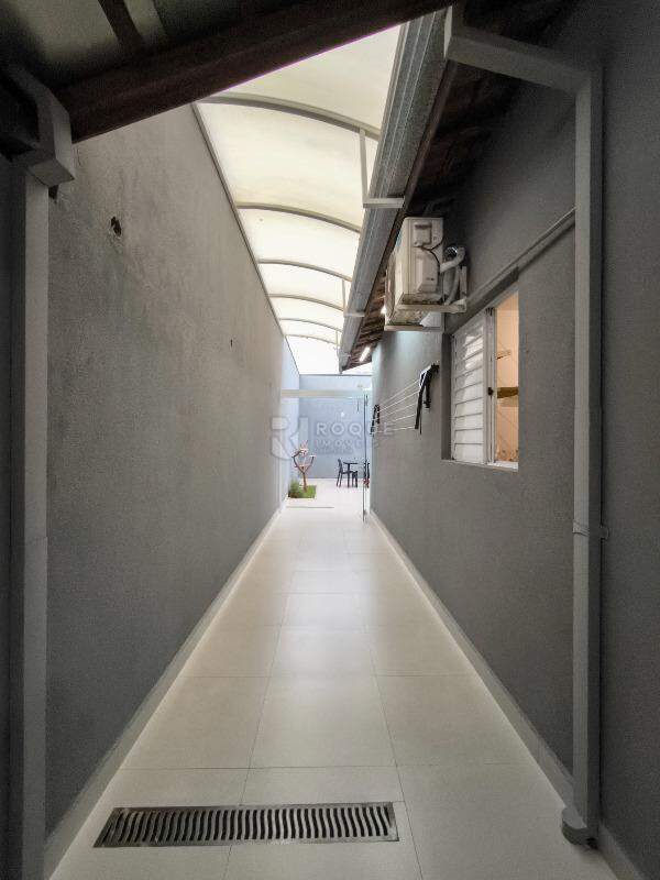 Casa em condomínio à venda no bairro Residencial Itamaracá: LATERAL EXTERNA