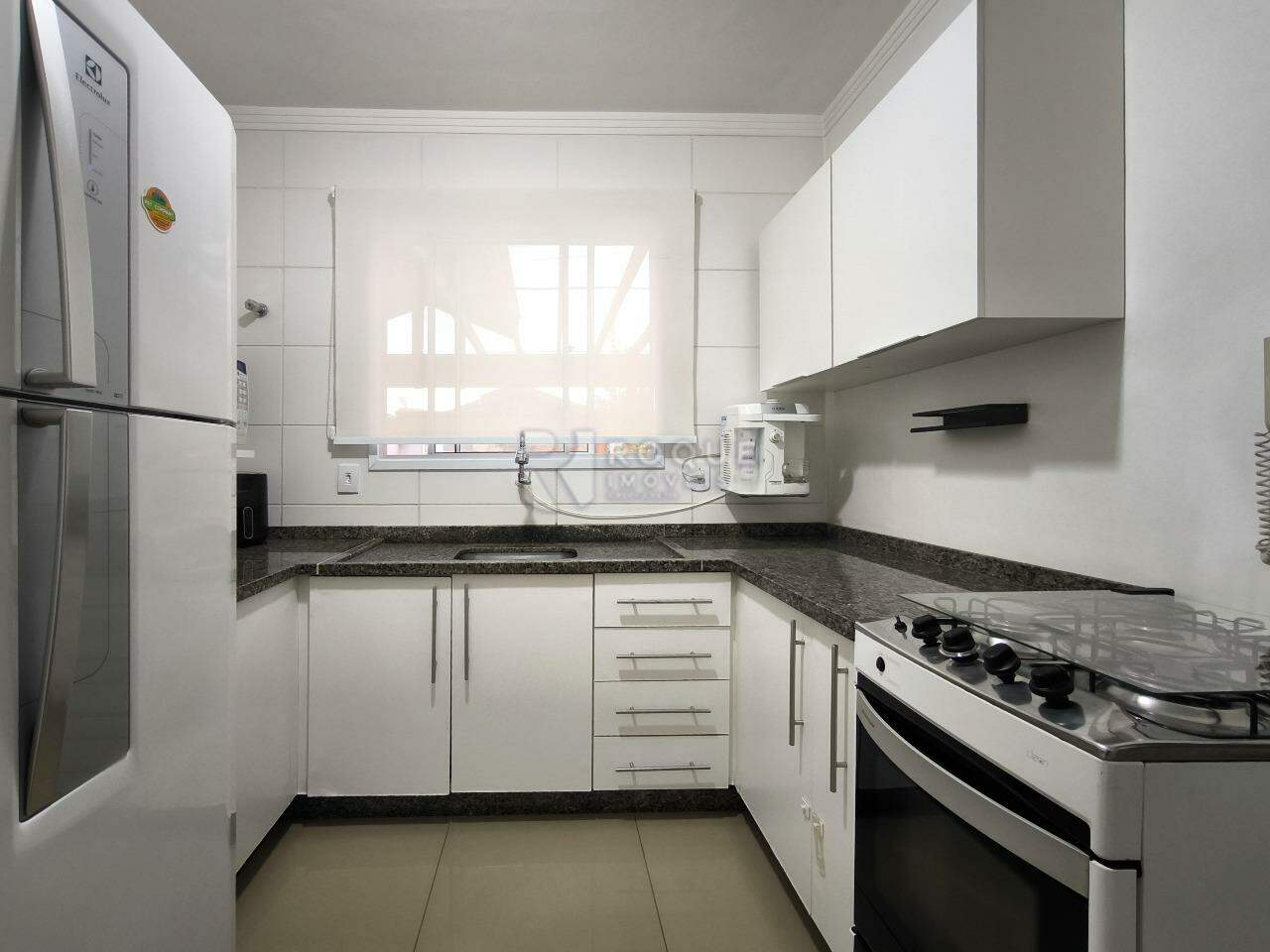 Casa em condomínio à venda no bairro Residencial Itamaracá: COZINHA