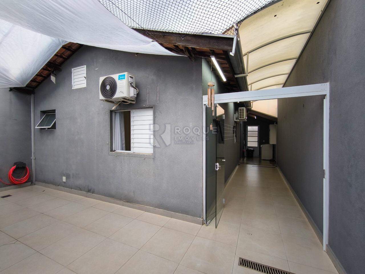 Casa em condomínio à venda no bairro Residencial Itamaracá: FUNDOS