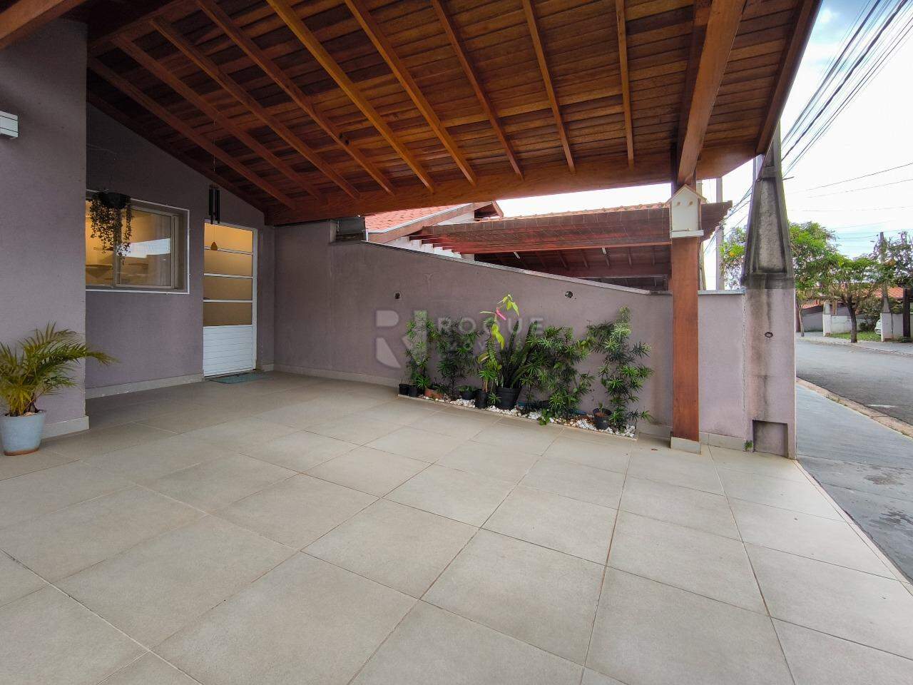 Casa em condomínio à venda no bairro Residencial Itamaracá: GARAGEM