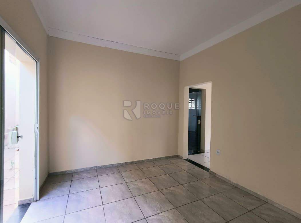 Casa Residencial para aluguel no bairro Vila São Roque: Sala