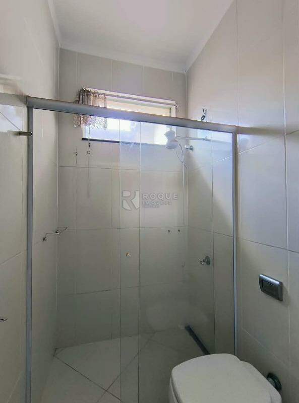 Casa Residencial para aluguel no bairro Vila São Roque: Wc suíte 