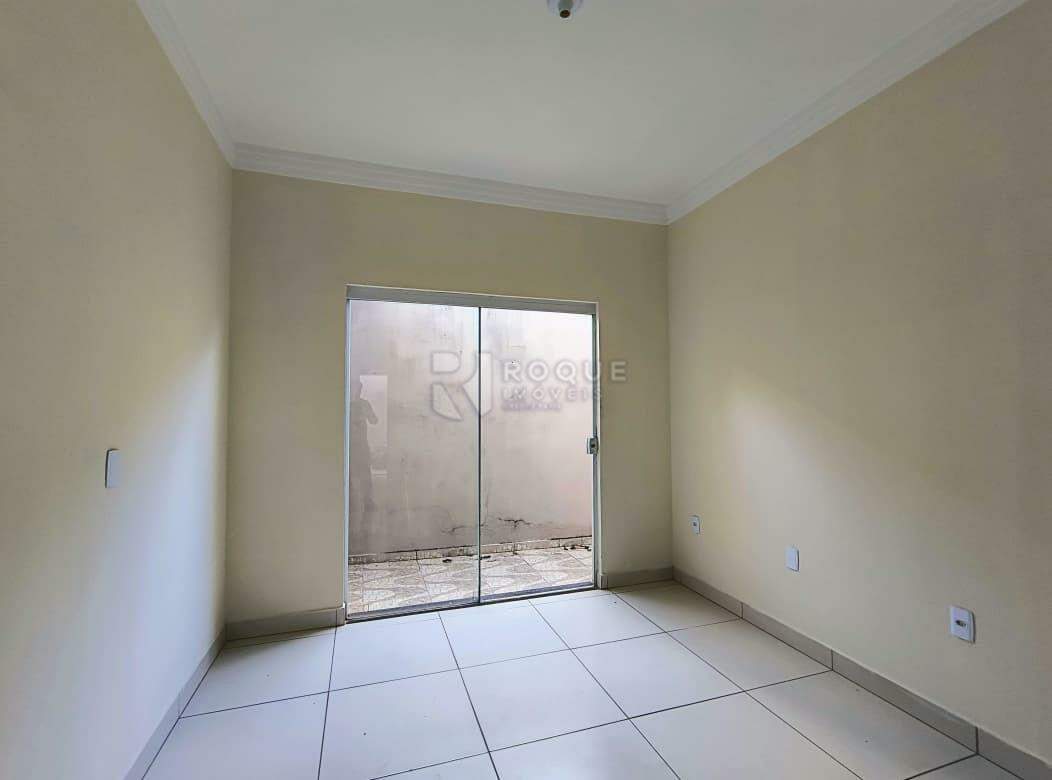 Casa Residencial para aluguel no bairro Vila São Roque: Dormitório 01