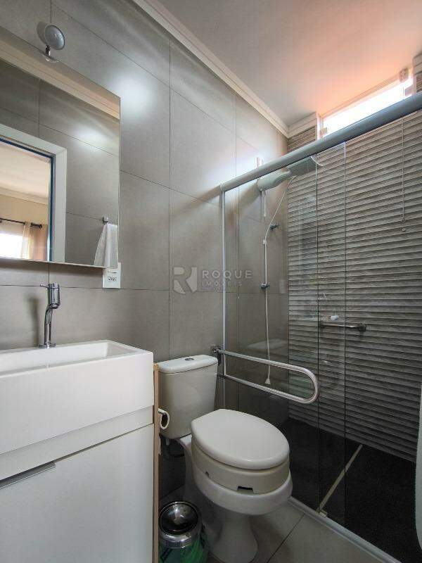 Casa Residencial à venda no bairro Vila São João: WC SUÍTE 1