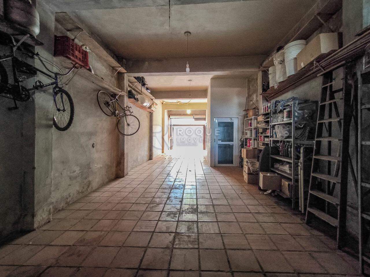 Casa Residencial à venda no bairro Vila São João: SALÃO COMERCIAL