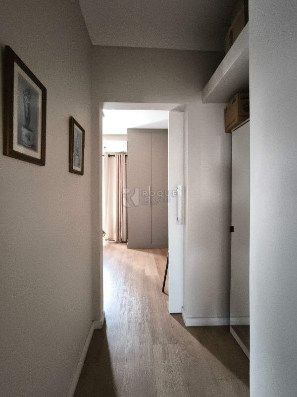 Casa Residencial à venda no bairro Vila São João: CORREDOR INTERNO