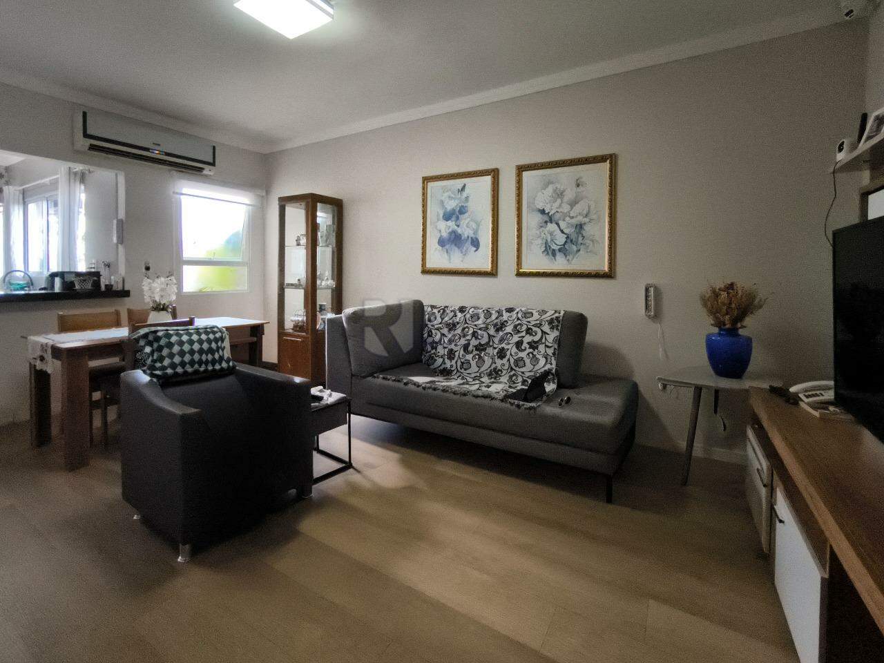 Casa Residencial à venda no bairro Vila São João: SALA DE ESTAR