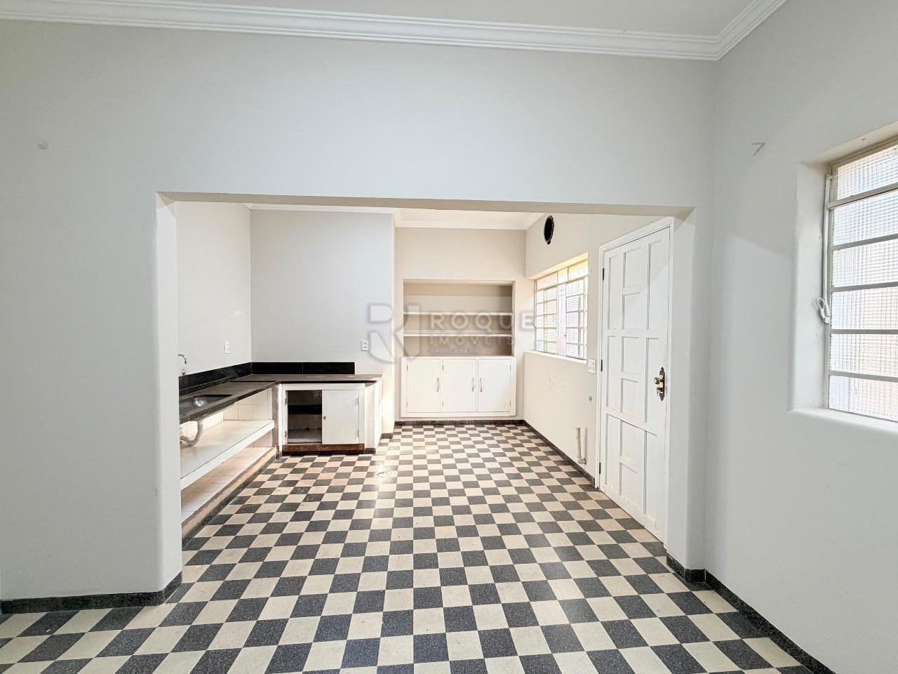 Casa Comercial para aluguel no bairro Vila Paraiso: Cozinha