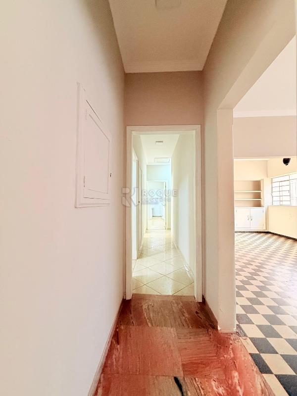 Casa Comercial para aluguel no bairro Vila Paraiso: Hall