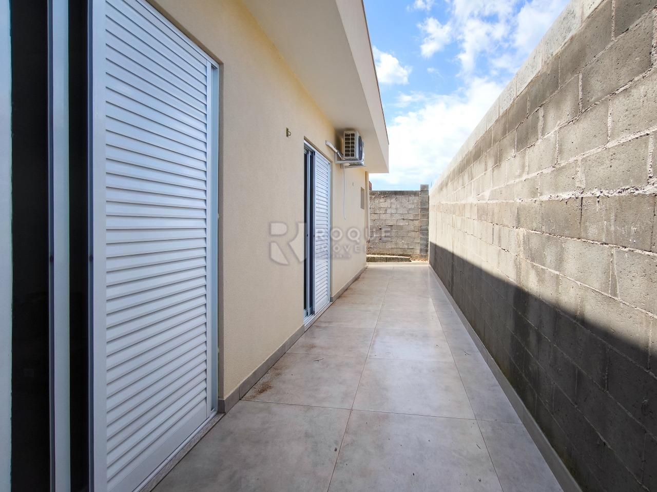 Chácara à venda no bairro Bairro do Pinhal: FUNDOS