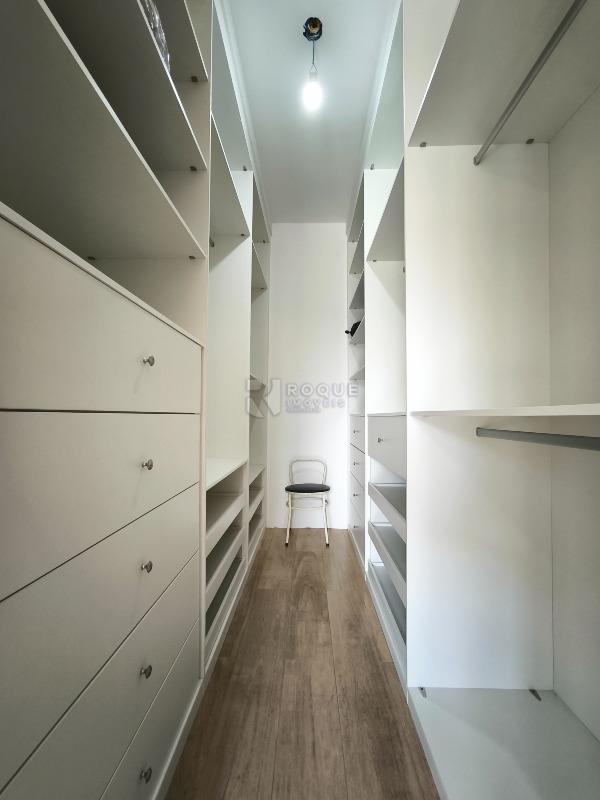 Chácara à venda no bairro Bairro do Pinhal: CLOSET SUÍTE