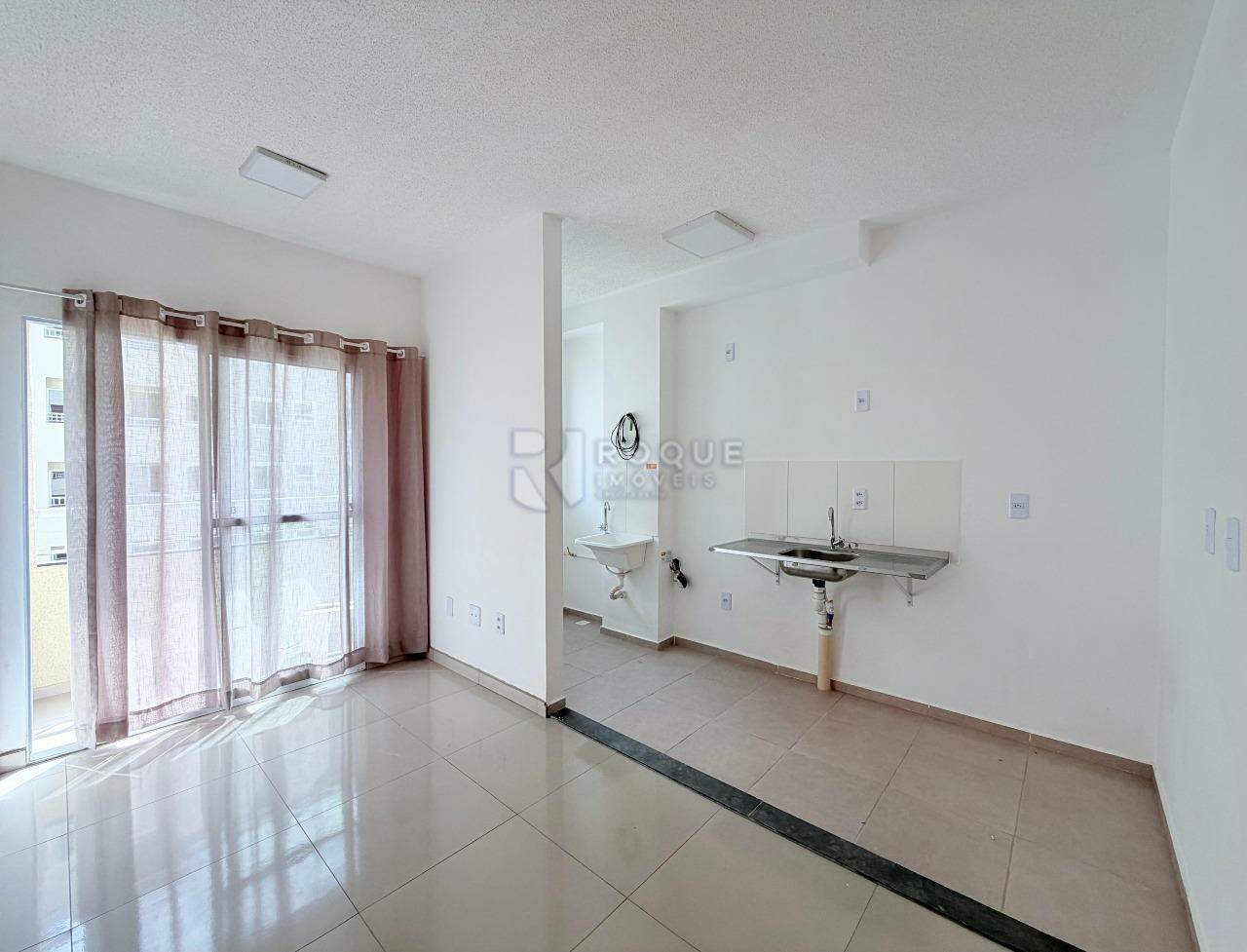 Apartamento para aluguel no bairro Jardim Manacá: Sala