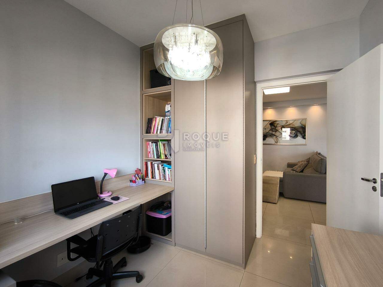 Apartamento à venda no bairro Jardim Aquárius: DORMITÓRIO