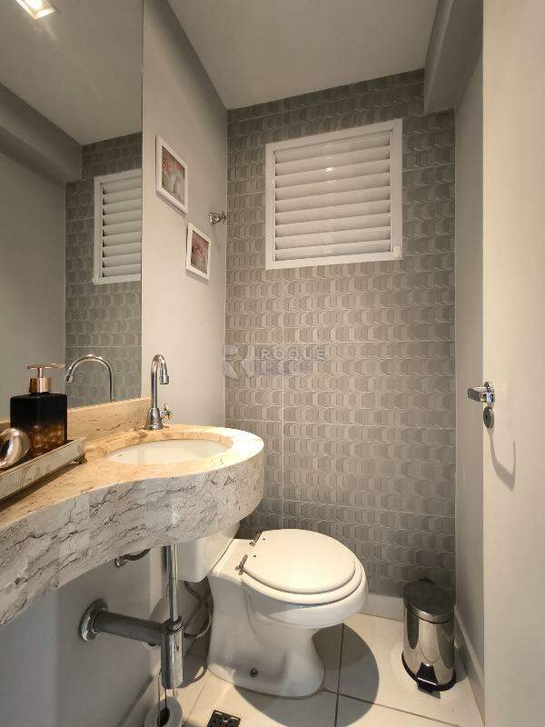 Apartamento à venda no bairro Jardim Aquárius: LAVABO