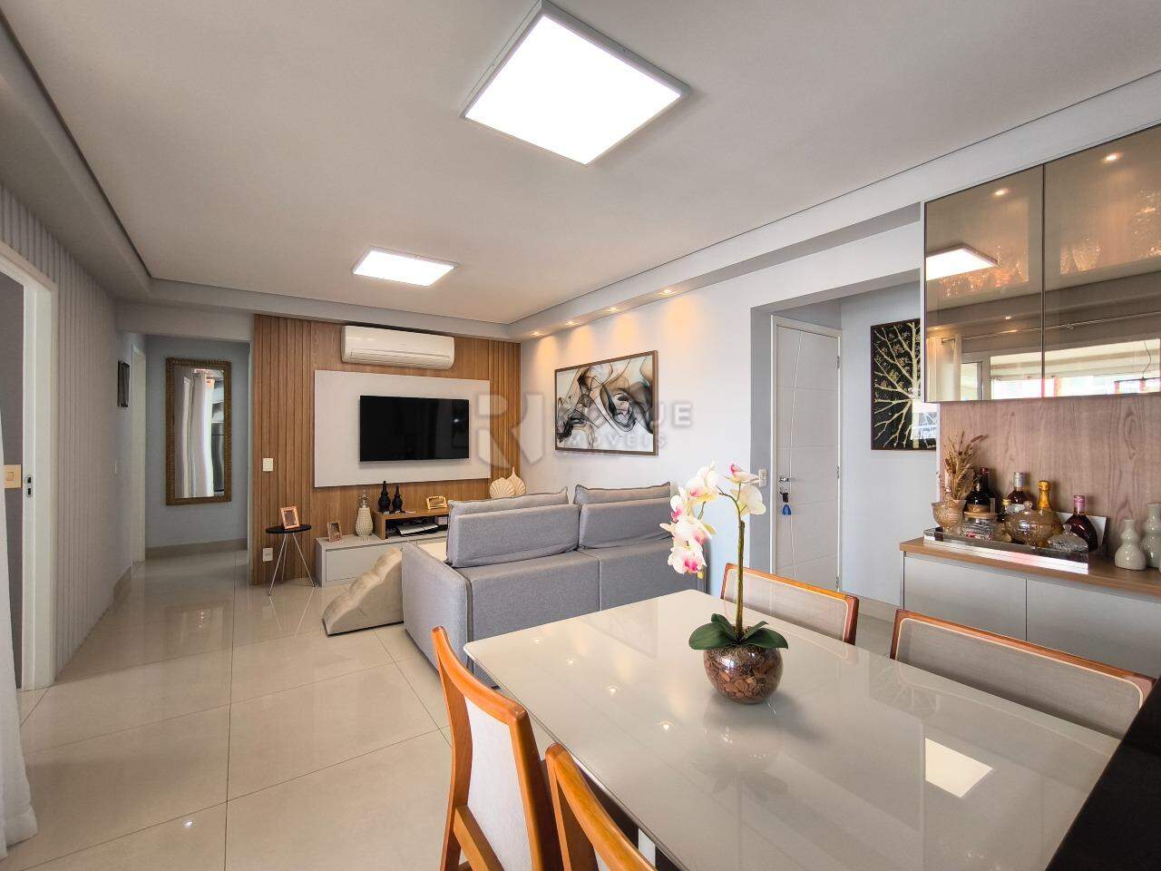 Apartamento à venda no bairro Jardim Aquárius: SALA DE JANTAR