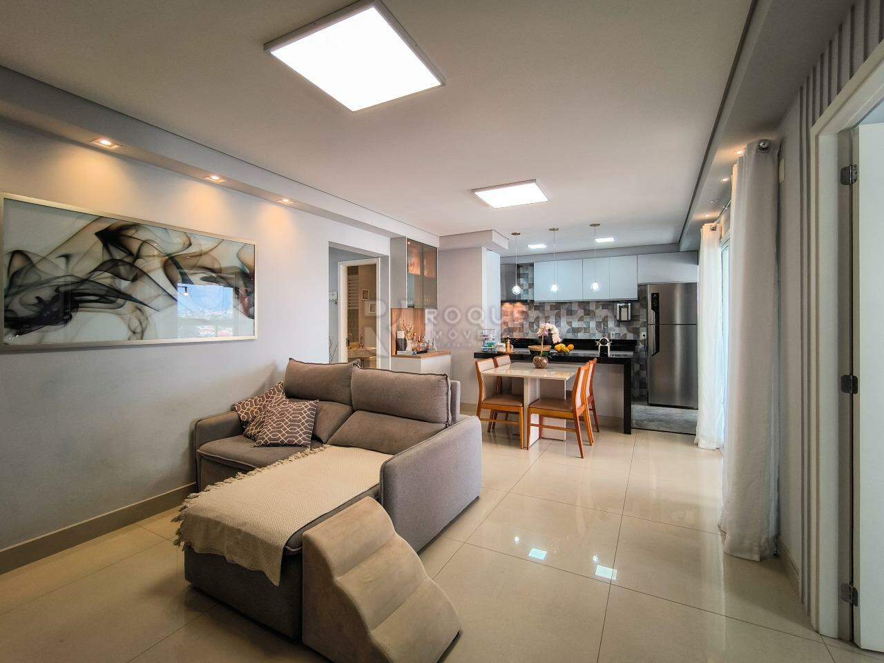 Apartamento à venda no bairro Jardim Aquárius: SALA DE ESTAR