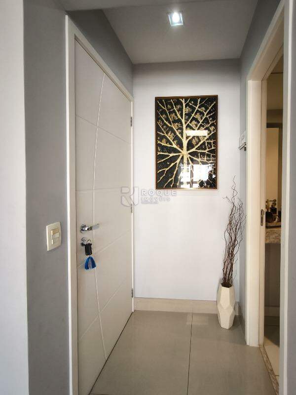 Apartamento à venda no bairro Jardim Aquárius: HALL DE ENTRADA