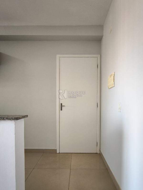Apartamento à venda no bairro Jardim Esmeralda: HALL DE ENTRADA