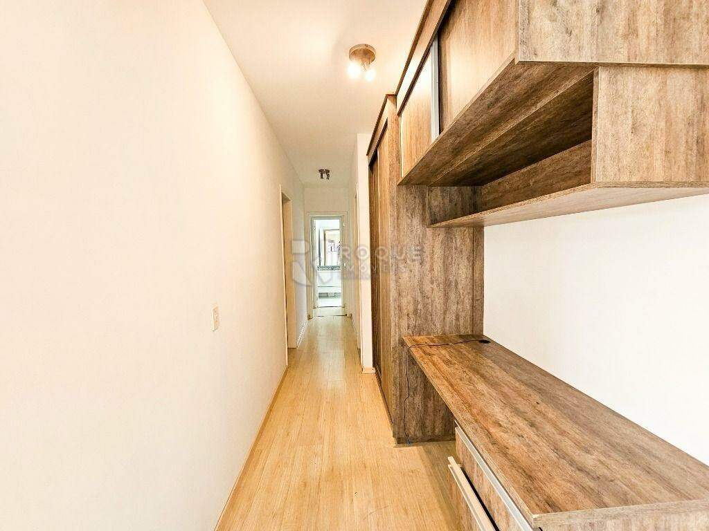 Apartamento à venda no bairro Jardim Esmeralda: Corredor