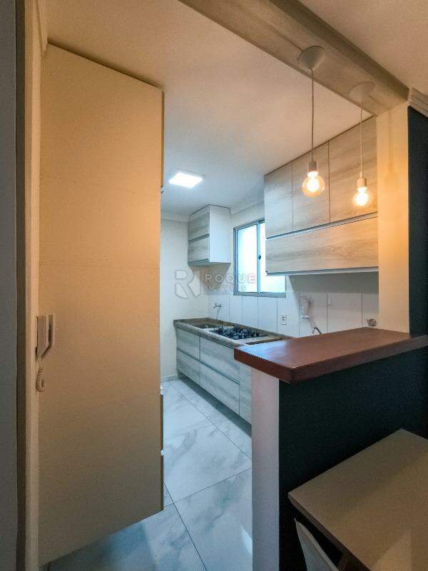 Apartamento à venda no bairro Residencial Villa do Sol: COZINHA
