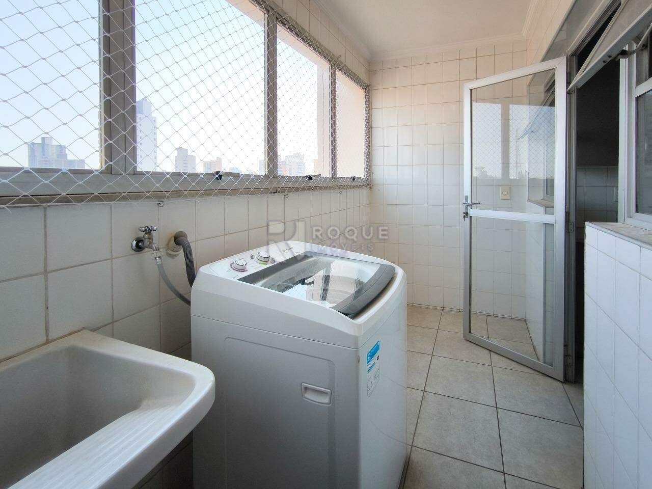 Apartamento à venda no bairro Centro: ÁREA DE SERVIÇO