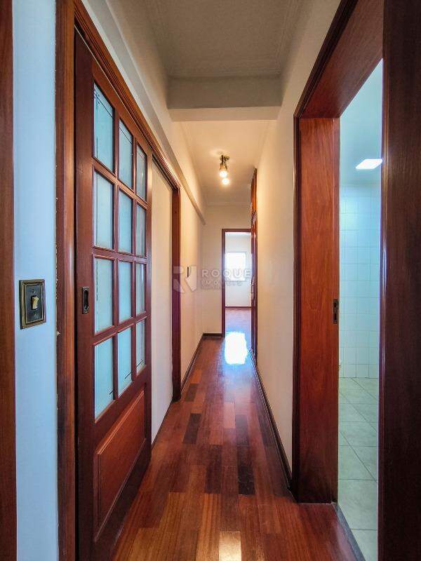 Apartamento à venda no bairro Centro: CORREDOR INTERNO