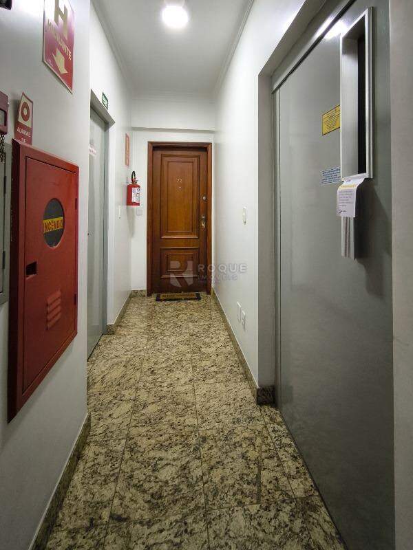 Apartamento à venda no bairro Centro: ELEVADOR DE SERVIÇO