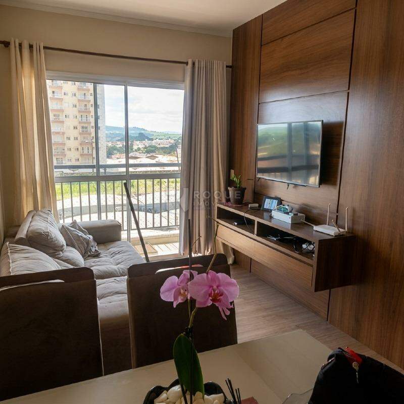 Apartamento à venda no bairro Chácaras Antonieta: SALA/ SACADA