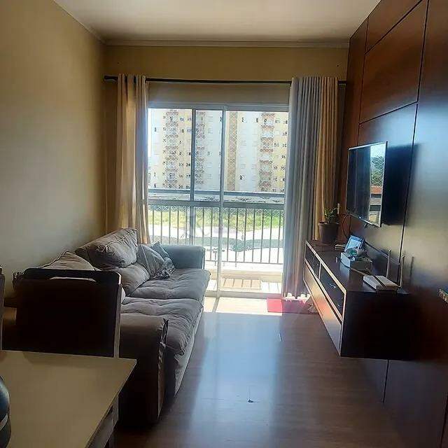 Apartamento à venda no bairro Chácaras Antonieta: SALA