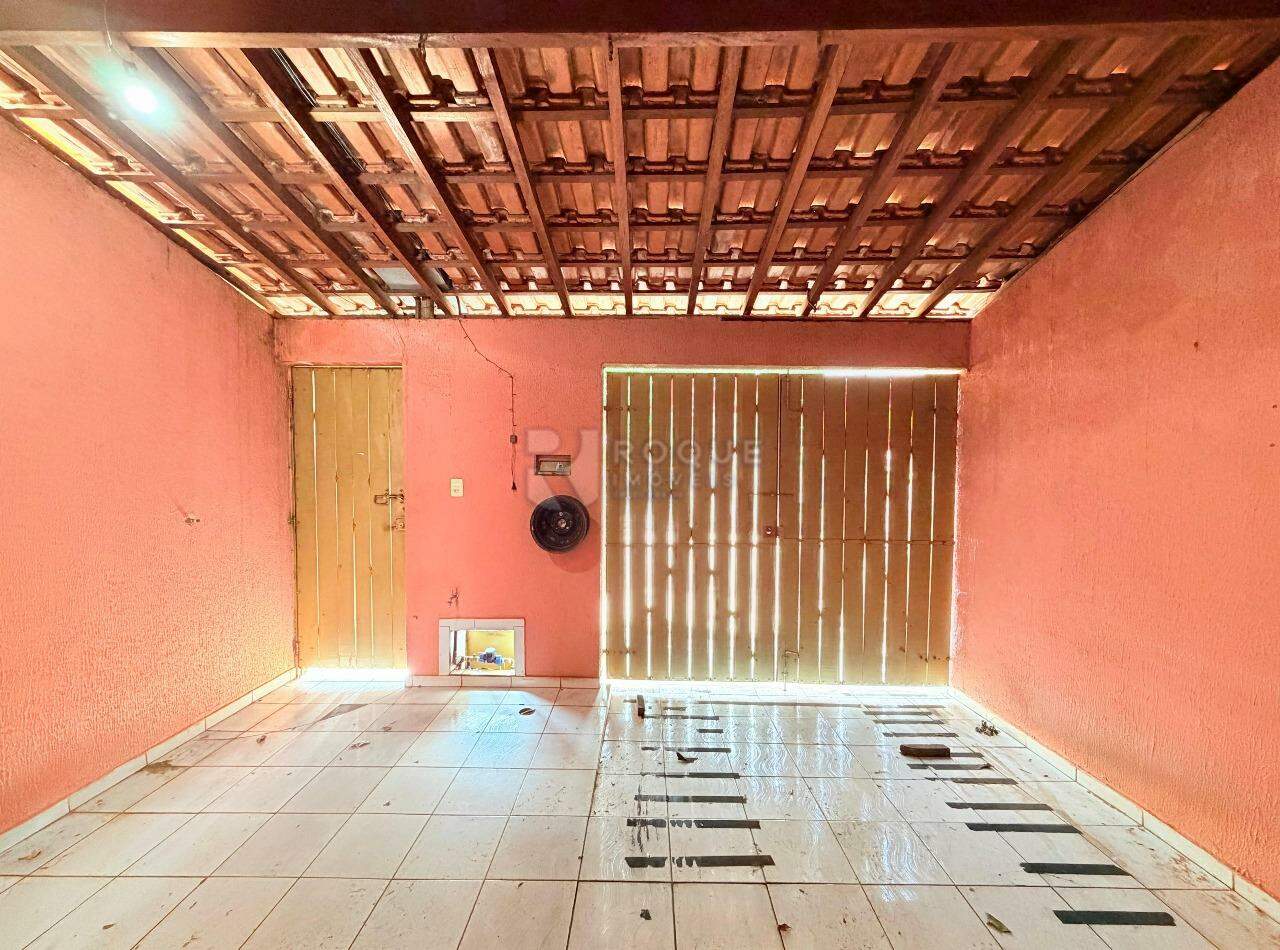 Casa Residencial para aluguel no bairro Jardim Ouro Verde: Garagem