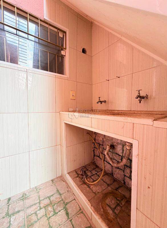 Casa Residencial para aluguel no bairro Jardim Ouro Verde: Área de serviço