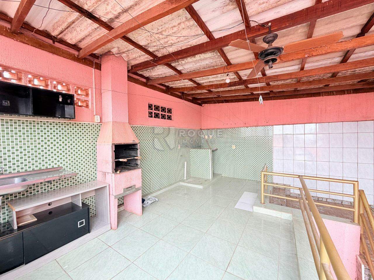 Casa Residencial para aluguel no bairro Jardim Ouro Verde: Área Gourmet