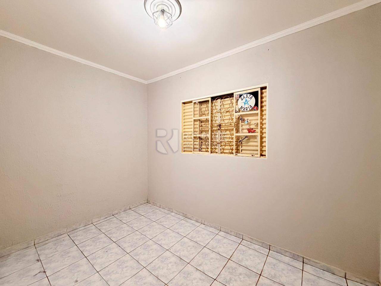 Casa Residencial para aluguel no bairro Jardim Ouro Verde: Dormitório 3