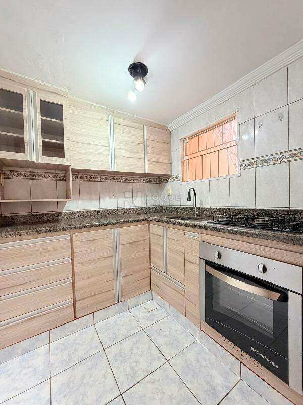 Casa Residencial para aluguel no bairro Jardim Ouro Verde: Cozinha
