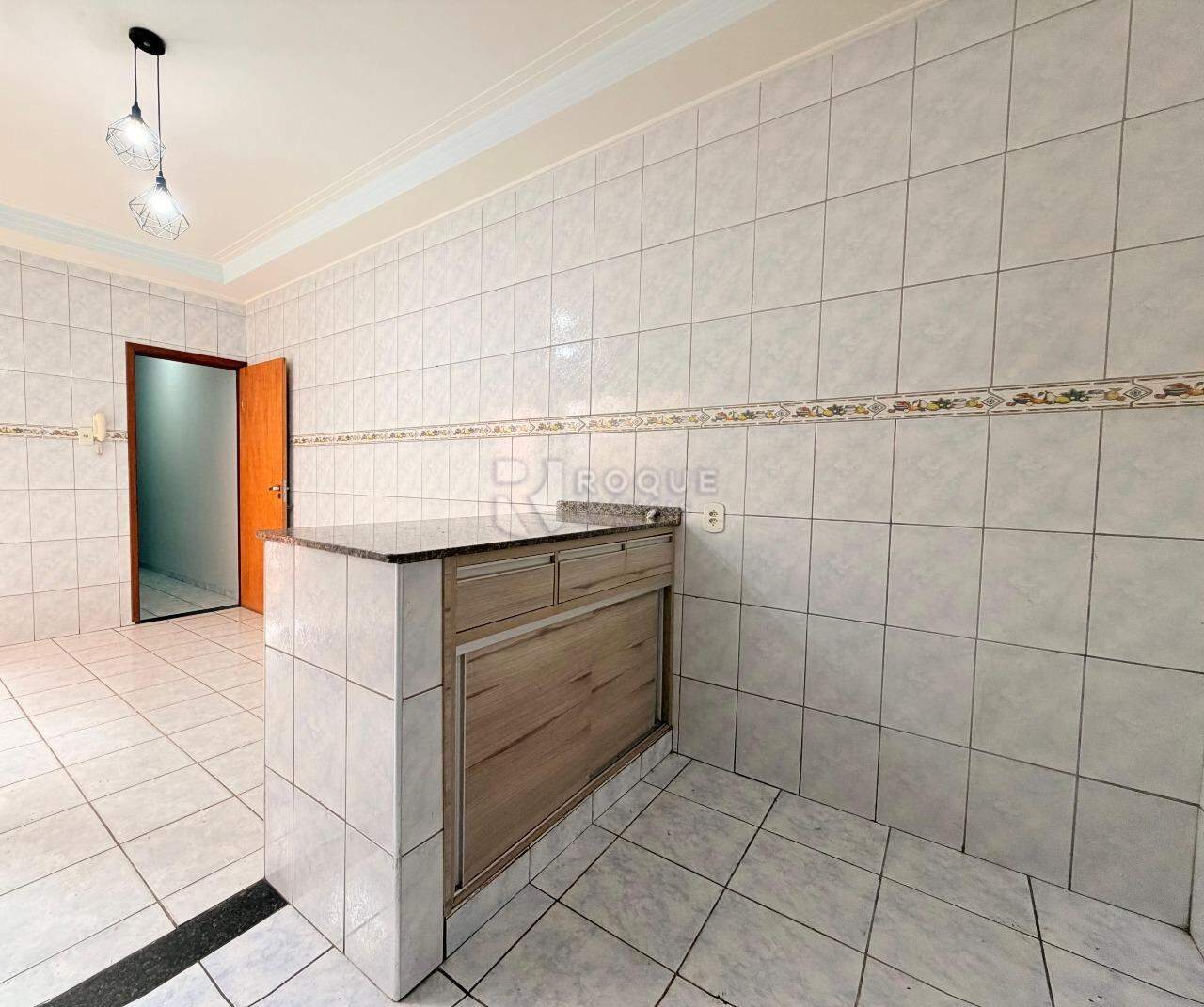 Casa Residencial para aluguel no bairro Jardim Ouro Verde: Cozinha