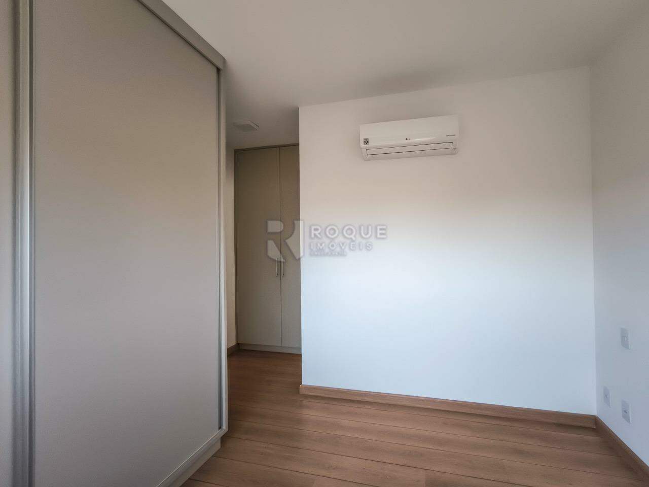 Apartamento à venda no bairro Jardim Nossa Senhora de Fátima: SUÍTE