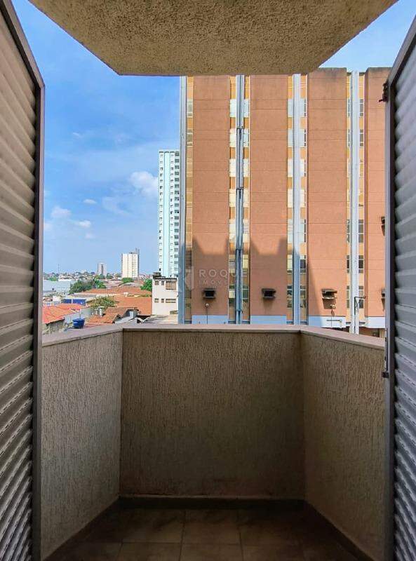 Apartamento para aluguel no bairro Centro: Sacada