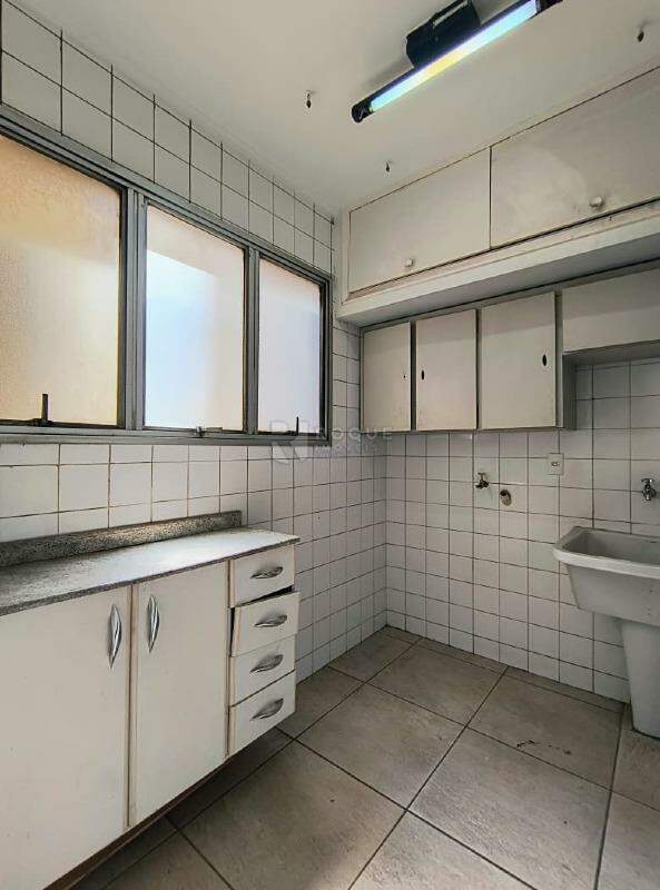 Apartamento para aluguel no bairro Centro: Área de serviços