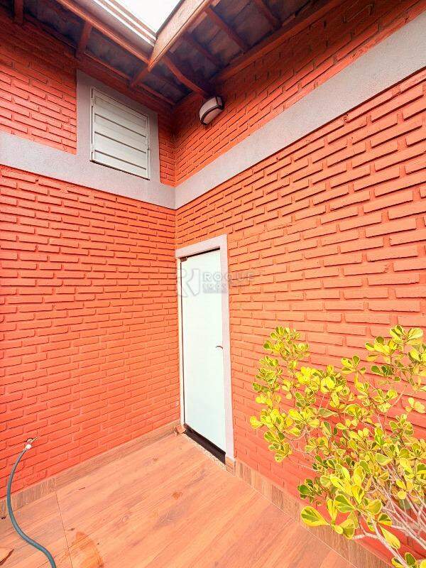 Casa em condomínio para aluguel no bairro Jardim Nova Limeira: Sacada superior