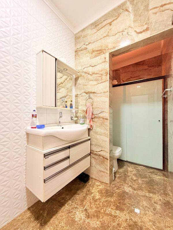 Casa em condomínio para aluguel no bairro Jardim Nova Limeira: Wc Suíte