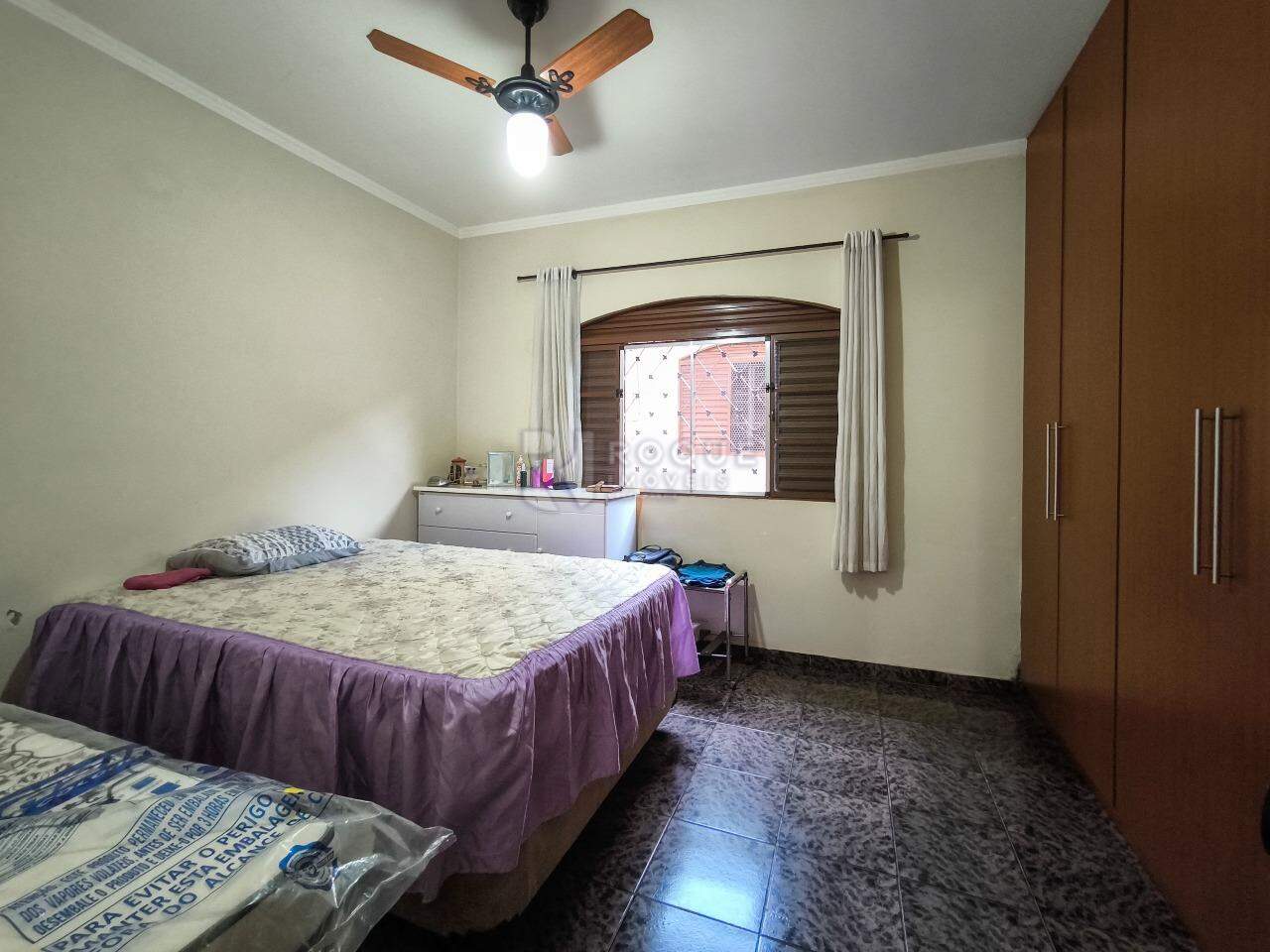 Casa em condomínio à venda no bairro Parque Egisto Ragazzo: SUÍTE
